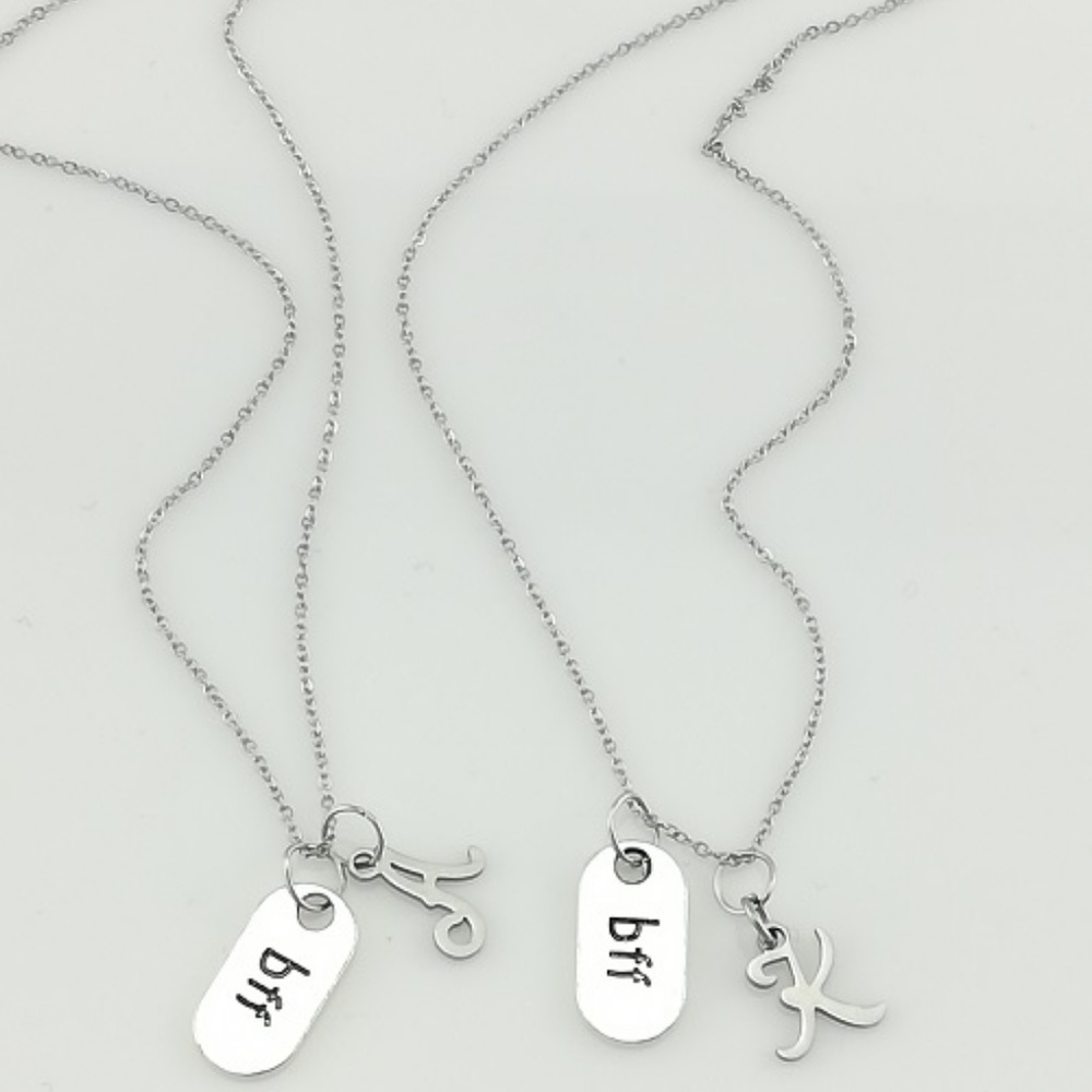 BFF Necklace – Italic Lettering